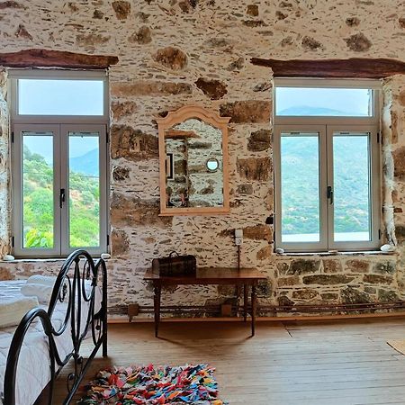 Casa Pappadiana Traditional Stonehouse Villa Kefálion Eksteriør billede